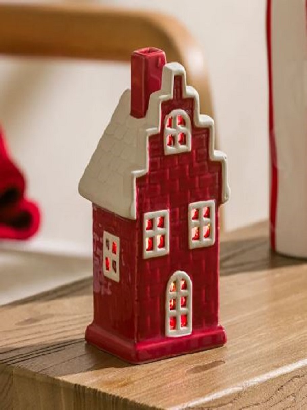 KIRMIZI PANJURLU EV  HEDİYE, HEDİYE SETİ, DOĞUM GÜNÜ HEDİYESİ, SEVGİLİYE ÖZEL HEDİYE, KİŞİYE ÖZEL HEDİYE, KADINA HEDİYE, ERKEĞE HEDİYE, ROMANTİK HEDİYE