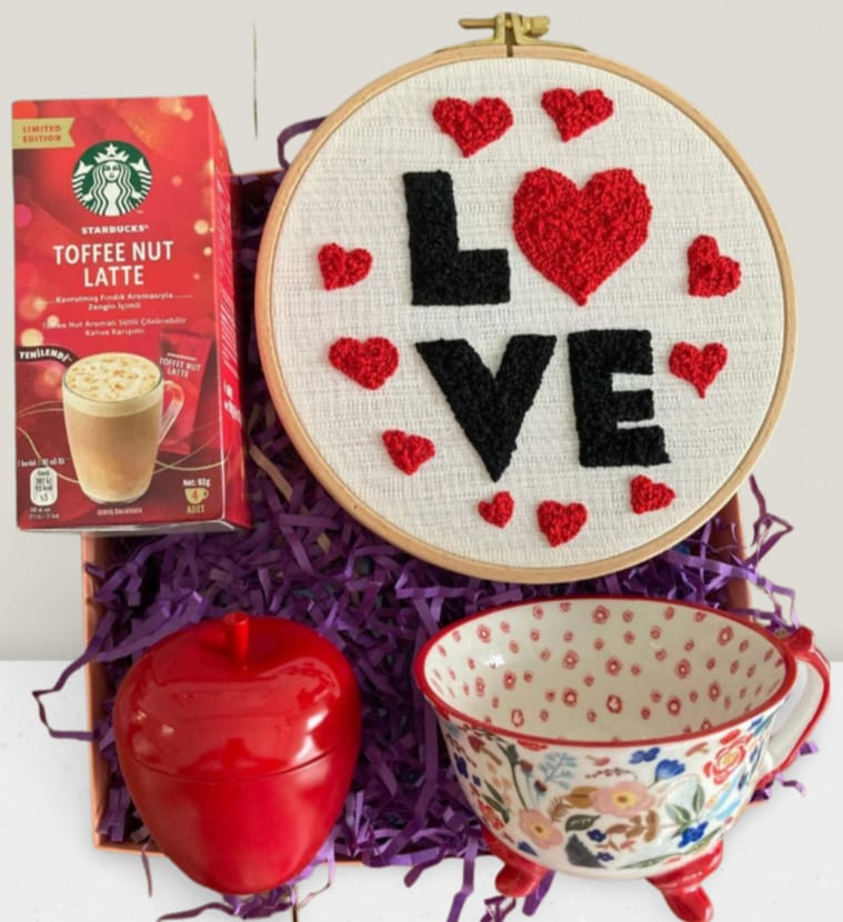 YASAK ELMA HEDİYE, HEDİYE SETİ, DOĞUM GÜNÜ HEDİYESİ, SEVGİLİYE ÖZEL HEDİYE, KİŞİYE ÖZEL HEDİYE, KADINA HEDİYE, ERKEĞE HEDİYE, ROMANTİK HEDİYE