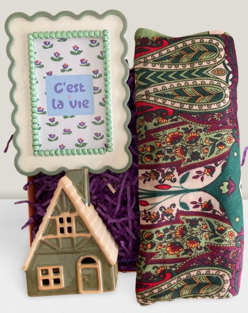 YEŞİL MASALI HEDİYE, HEDİYE SETİ, DOĞUM GÜNÜ HEDİYESİ, SEVGİLİYE ÖZEL HEDİYE, KİŞİYE ÖZEL HEDİYE, KADINA HEDİYE, ERKEĞE HEDİYE, ROMANTİK HEDİYE